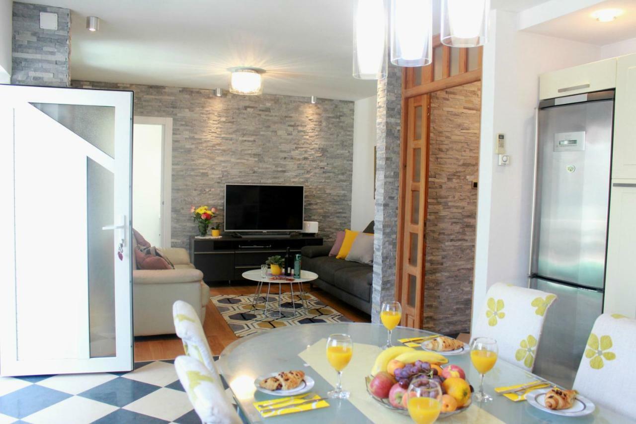 Apartment Dajana โบล ภายนอก รูปภาพ